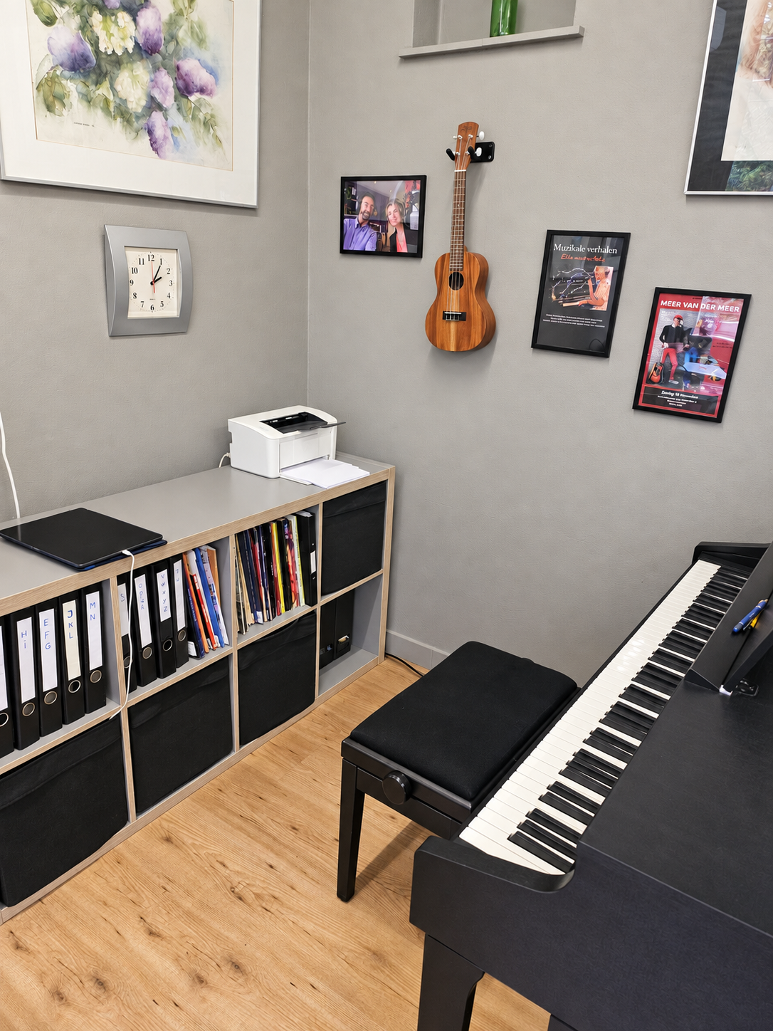 Het lichte zangatelier van Zang en Zo met piano en ukelele